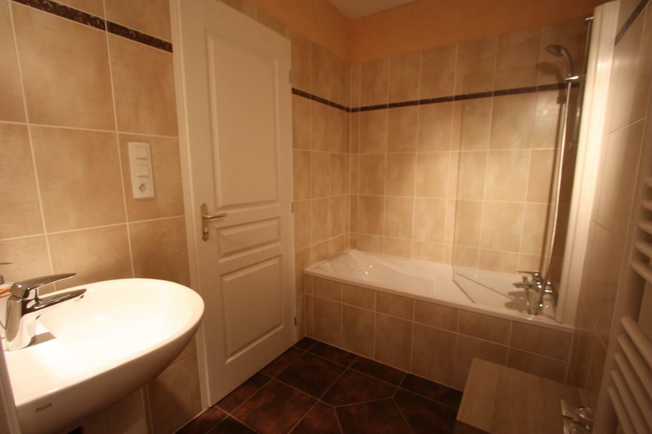 Gite Evidence Varennes-sur-le-Doubs Exterior photo